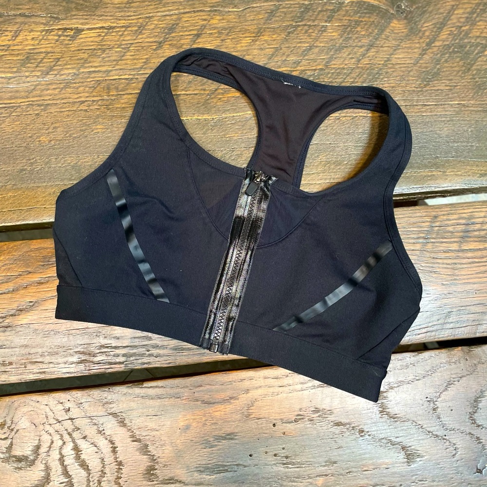 Fabletics sports bra